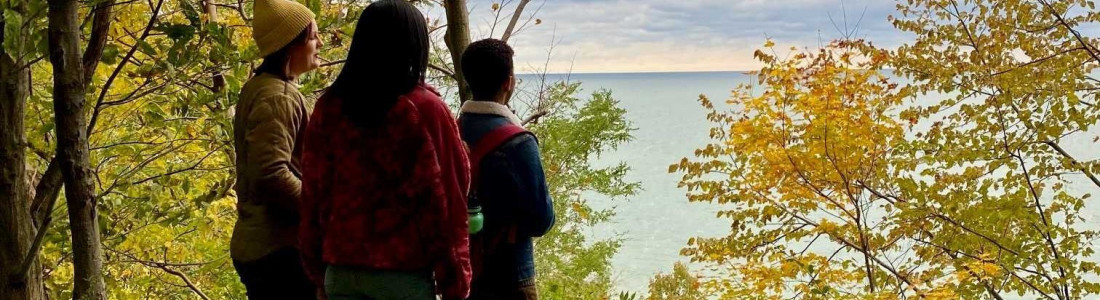 fall photoshoot erie bluffs hikers hiking cropped 2