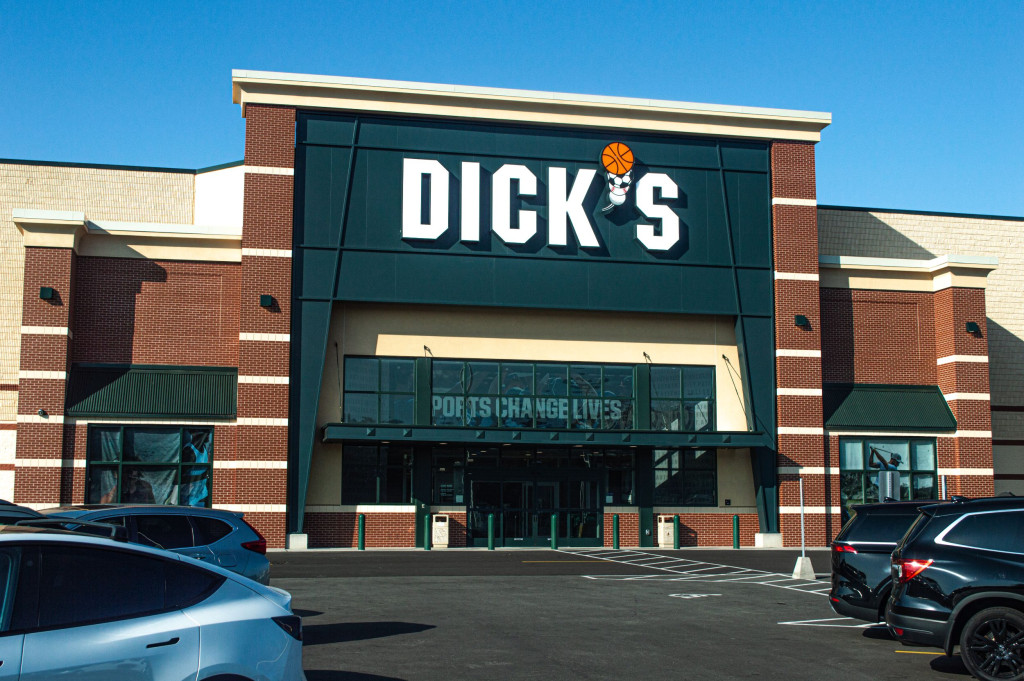 Dicks store front resize