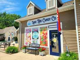 lake erie candy company store front